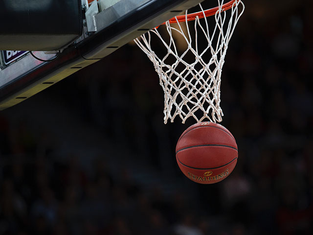 https://www.saarlouis-royals.net/wp-content/uploads/2019/06/basketballkorb.jpg